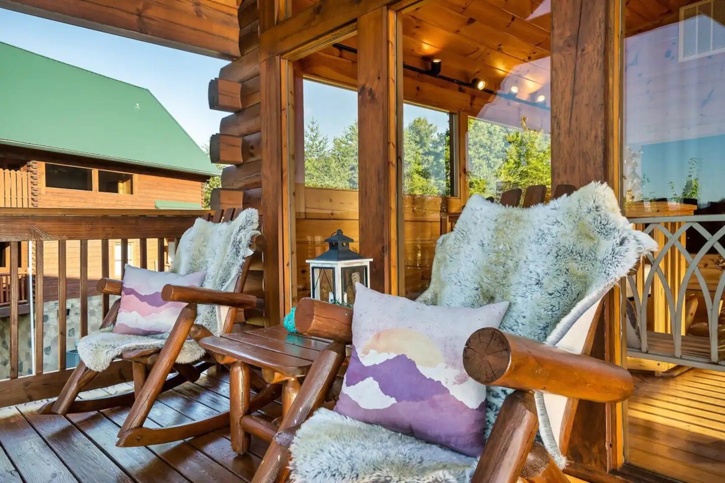Luxury Cabins for Couples: Romantic Smoky Mountain Escapes